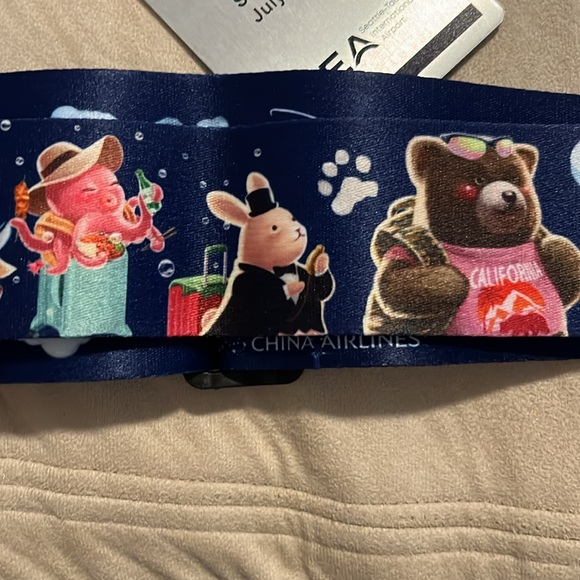 China Airlines Inaugural Seattle to Taipei Tag and Luggage Strap - Picture 6 of 9